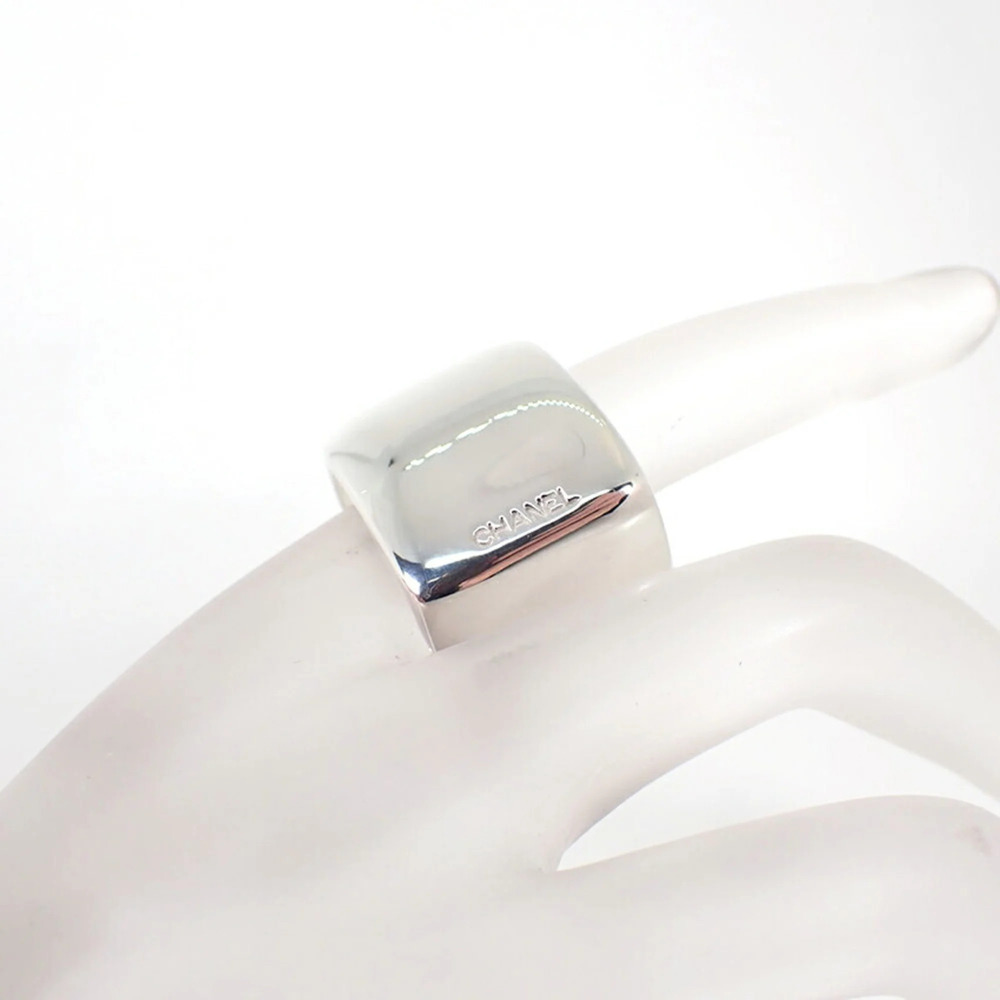 CHANEL Silver Ring - Picture 6 of 10